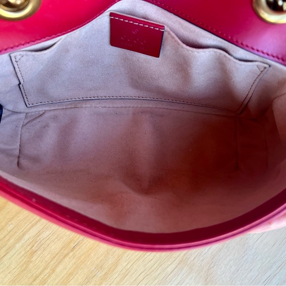 Gucci Marmont Matelassé Mini Bag - Picture 13 of 14